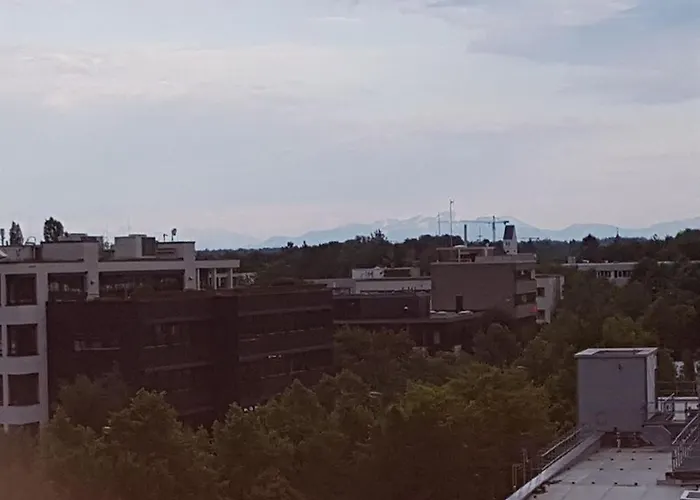 C & N